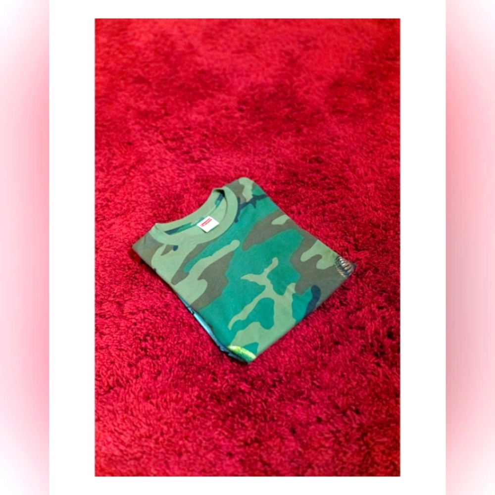 Supreme Persistence Of Memory Tee (Size M) - image 1